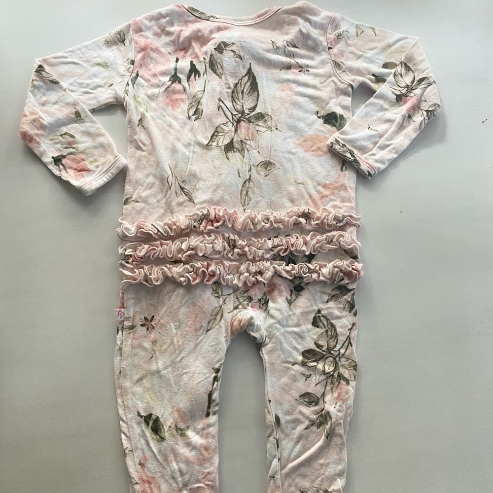 Posh Peanut Ruffle Footie Pink Rose